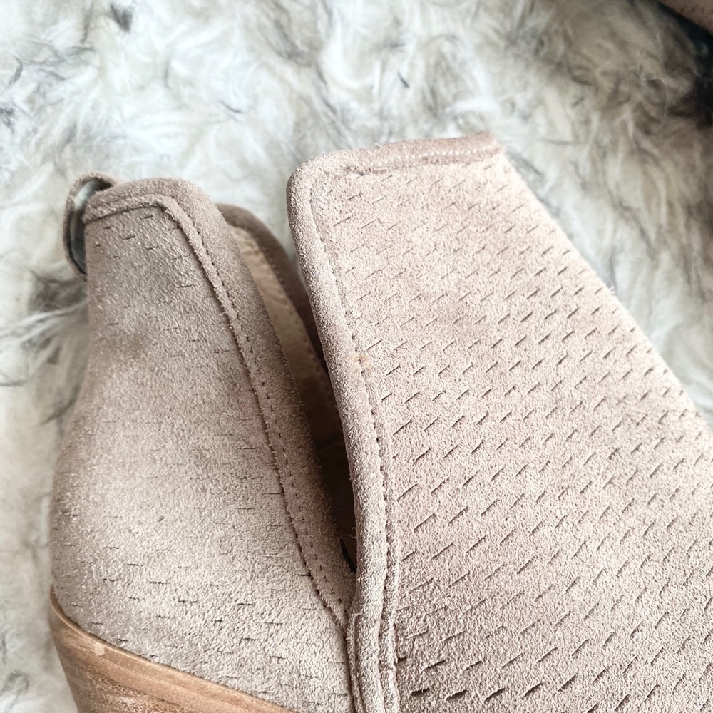 Lucky Brand Loria Booties - Picture 4 of 9